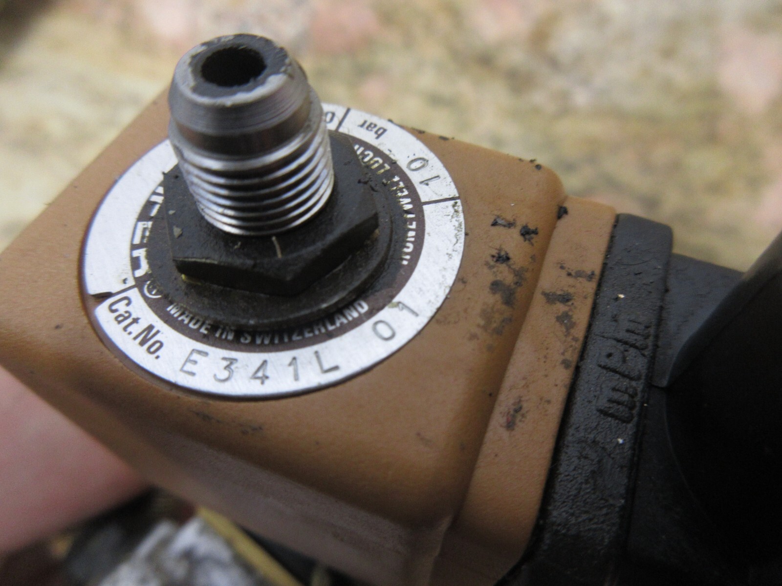 LUCIFER SOLENOID VALVE E341L01 F25 E341L 01 E341L0125 E341L01 MATSUURA CNC MILL