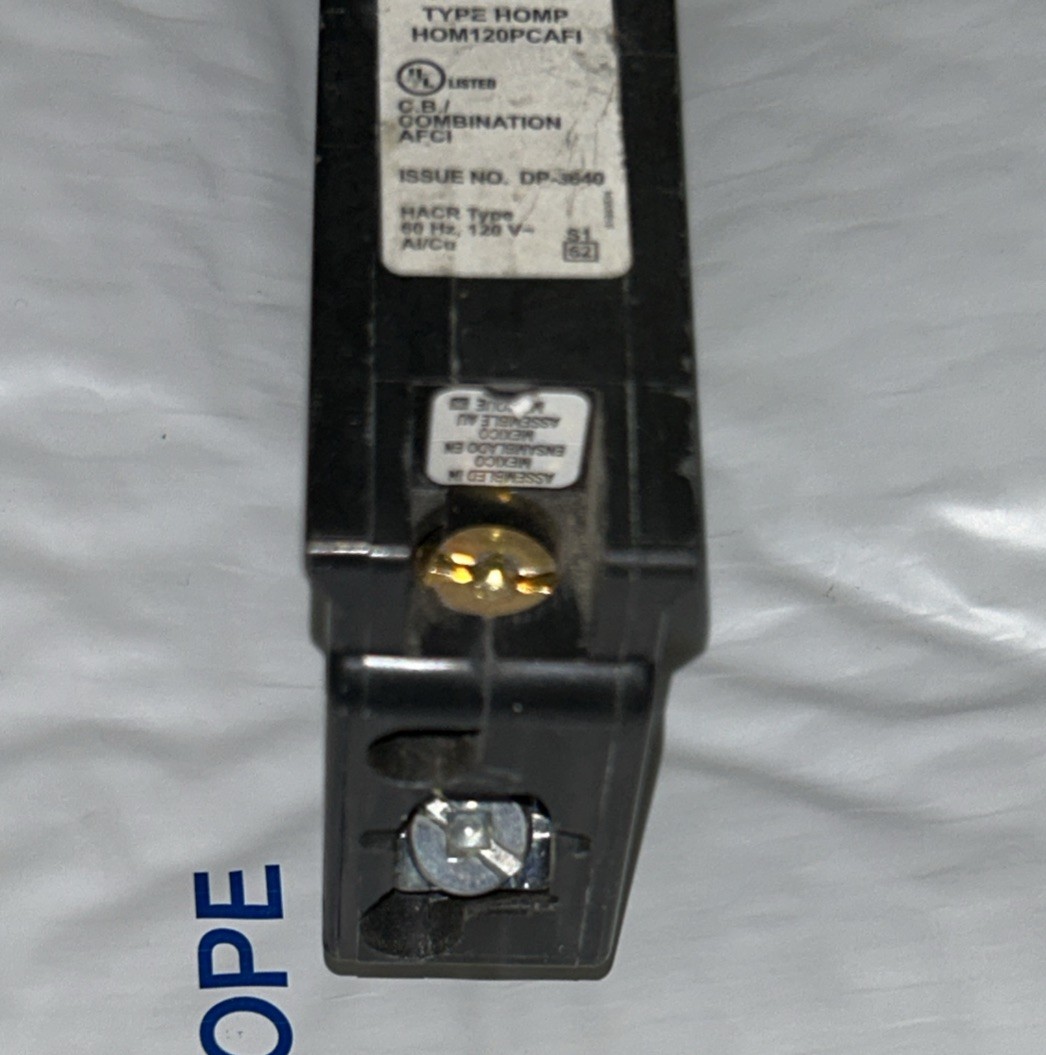 x1 – Square D HOM120PCAFI 20A 120V 1 Pole AFCI Combo Arc Fault Breaker NICE!