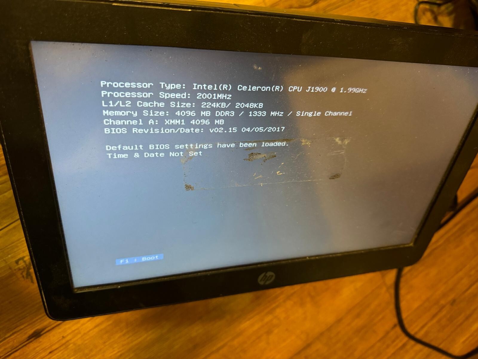 HP RP2 Retail System Model 2000 – J1900 1.99 GHZ – 4GB RAM