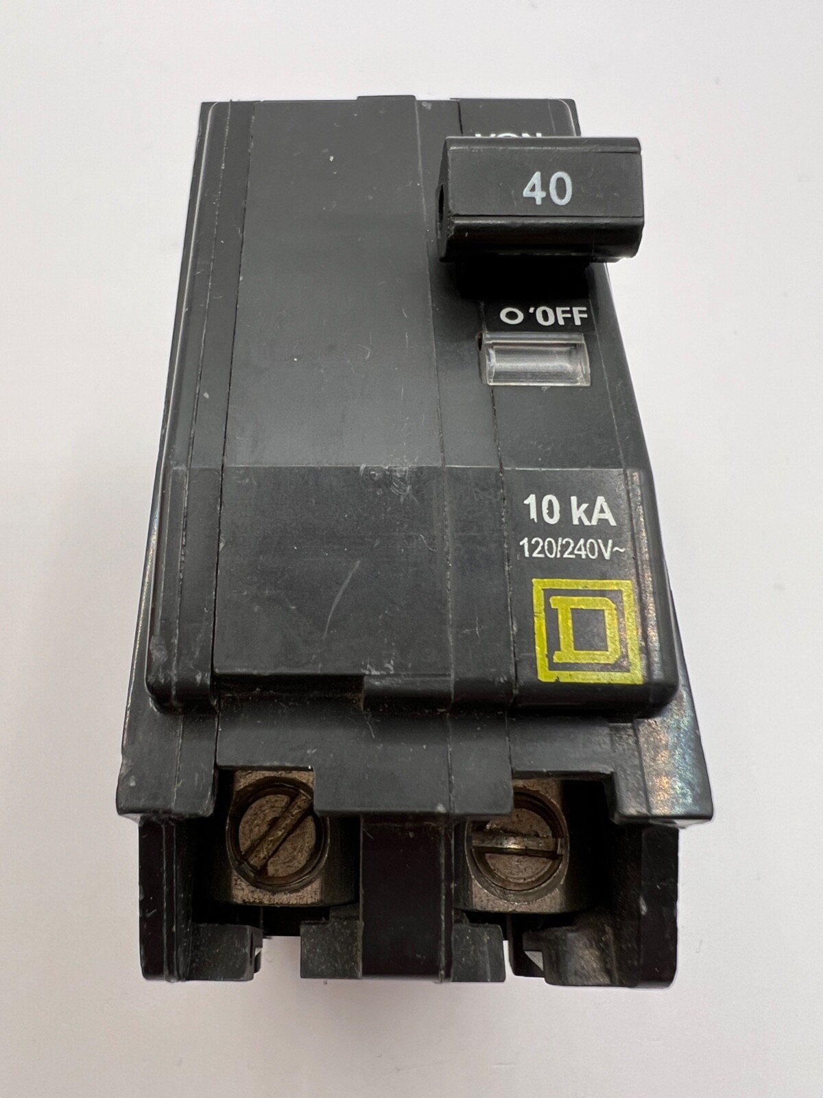 Square D QO240 2 Pole 40 Amp 120/240 V AC Type QO Plug In Yellow Circuit Breaker
