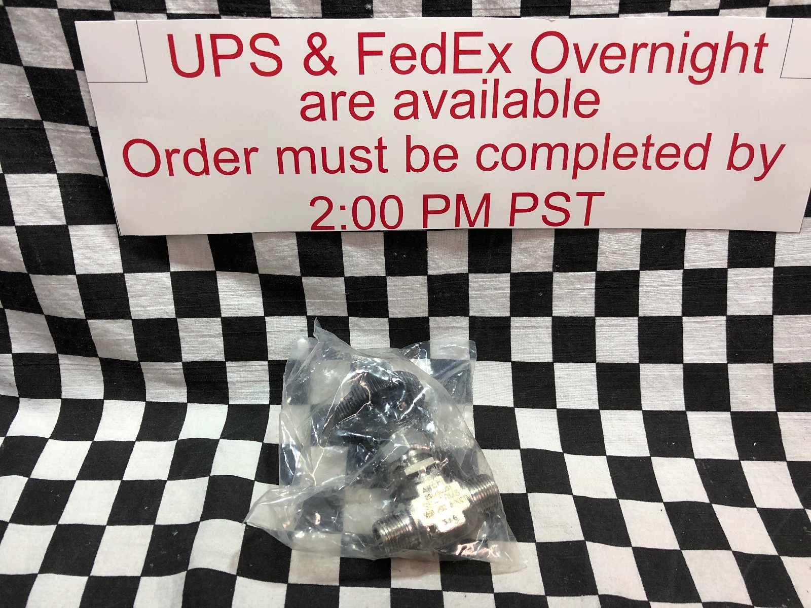 SWAGELOK SS-1RM6, SS1RM6, Bonnet Needle Valve 38″ NPT, SHIPSAMEDAY #S19