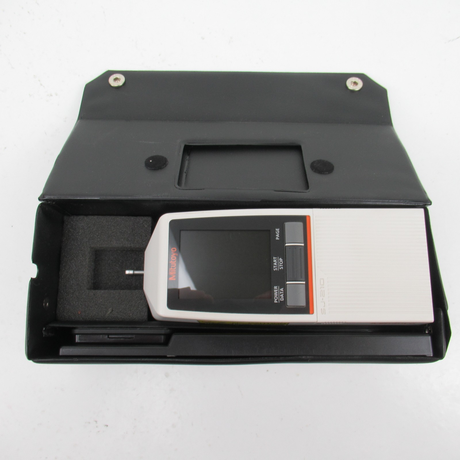 MITUTOYO SJ-210 PORTABLE SURFACE ROUGHNESS TESTER W/
