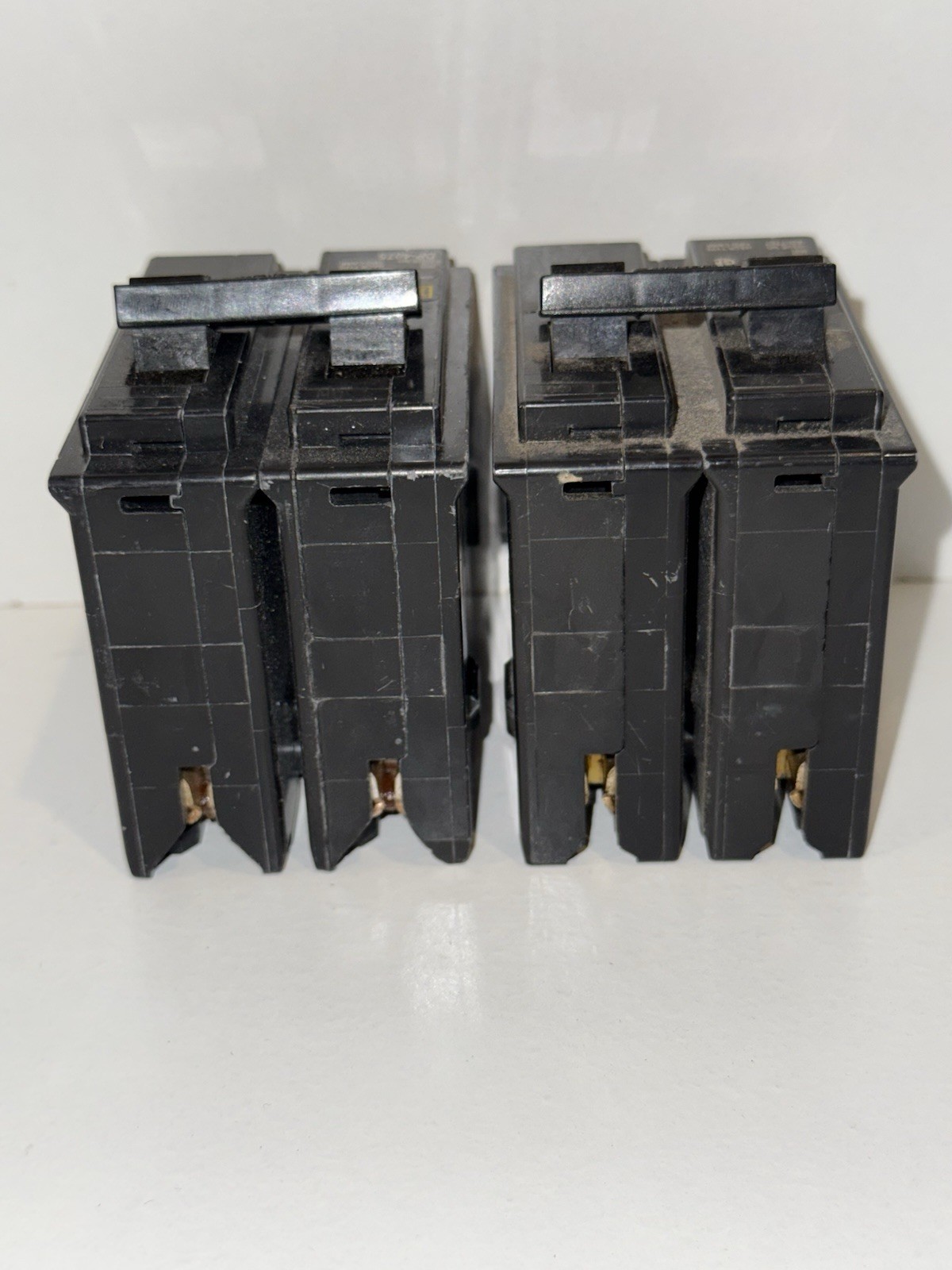 Square D HOM230 Circuit Breaker Lot Of 2 *USED*