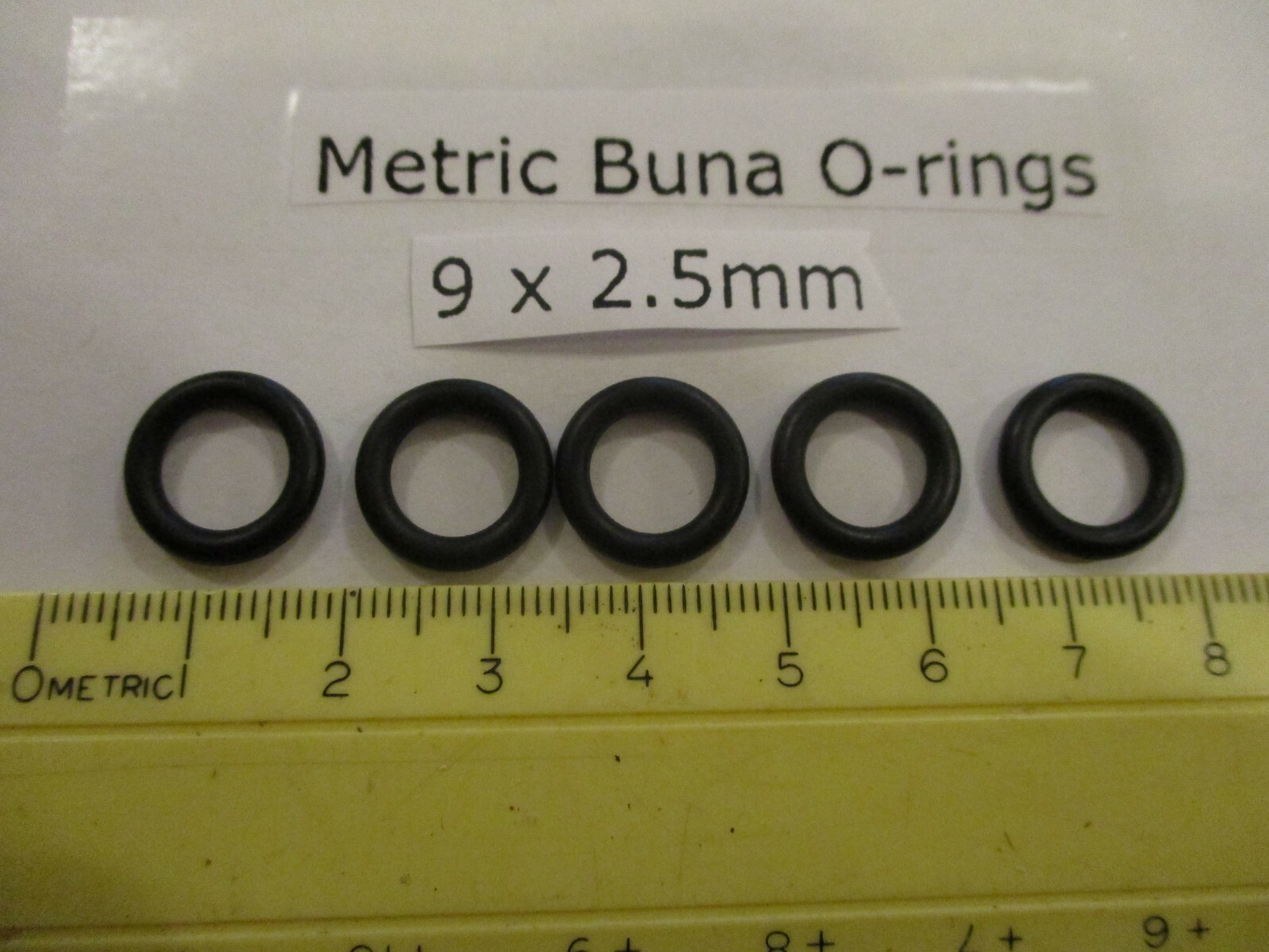 9mm ID x 14mm OD x 2.5mm thick O-ring. Buna-70. Quan 5.