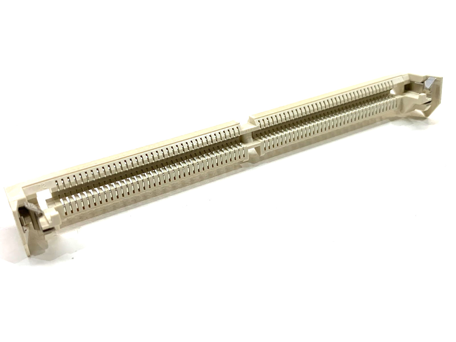 28-pcs AMP 348546-1 EDO SIMM Memory Socket 72 Pin 40 Degree Angle White