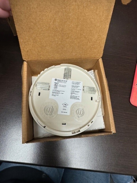Notifier FST-851R Smoke Detector– White