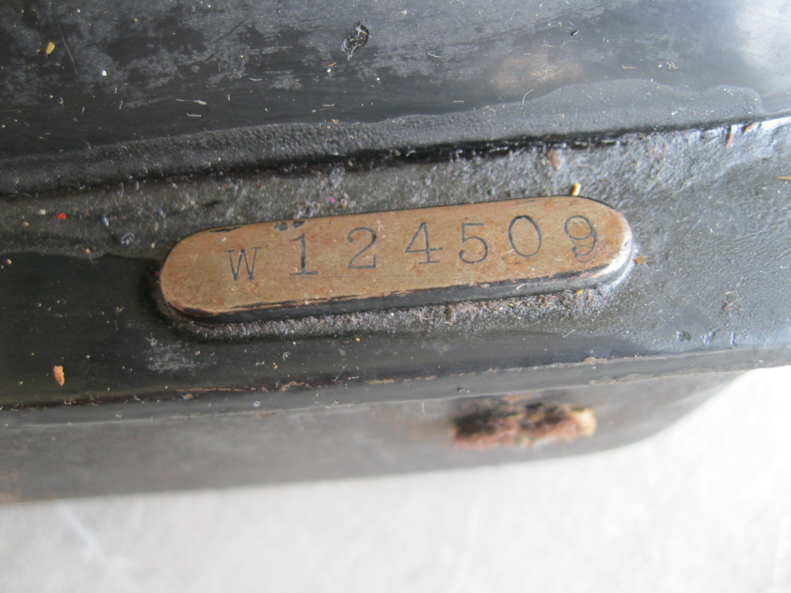 SINGER INDUSTRIAL MACHINE 65 OR 65W1 ????–FOR PARTS / REPAIR–UNTESTED–AS IS