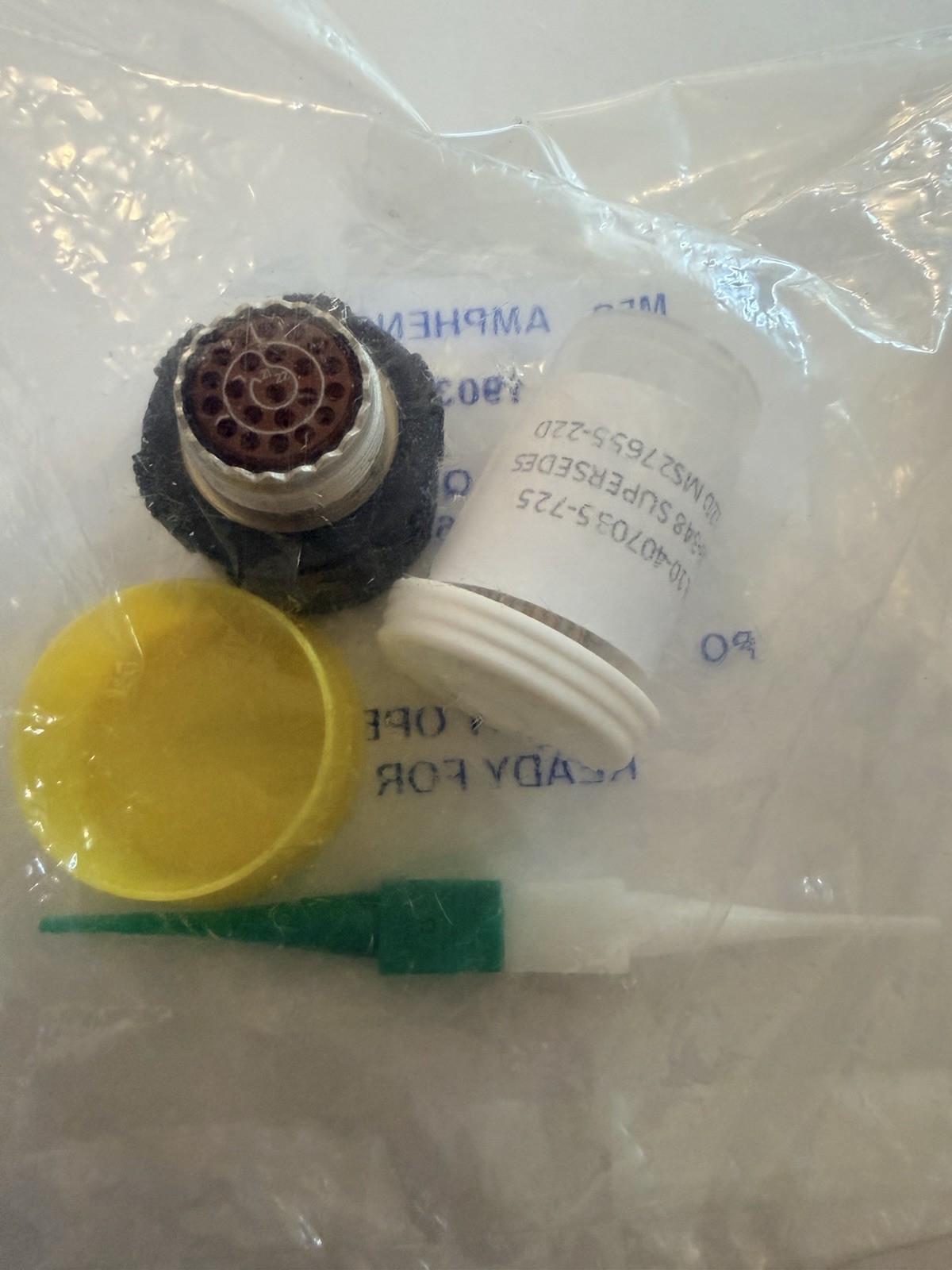 AMPHENOL D38999/26MC35SA / D3899926MC35SA (NEW IN BOX)