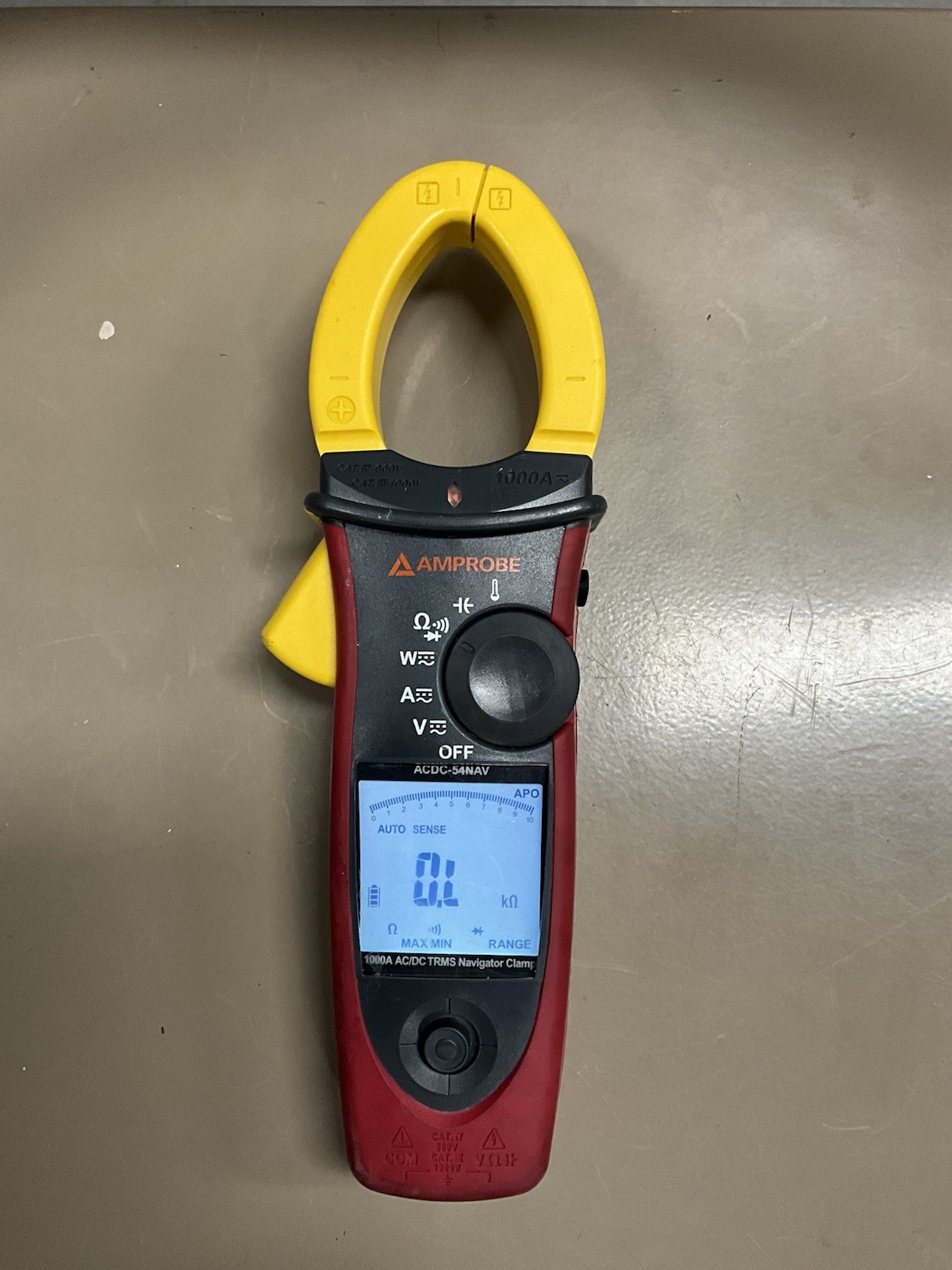 AMPROBE AC/DC-54NAV 1000A AC/DC TRMS NAVIGATOR CLAMP METER POWERS ON