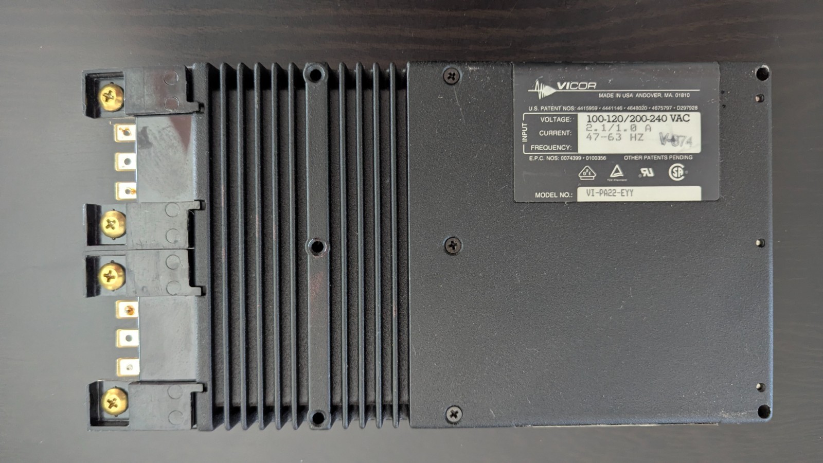 Vicor VI-PA22-EYY FlatPAC, a configurable AC-DC switching power supply