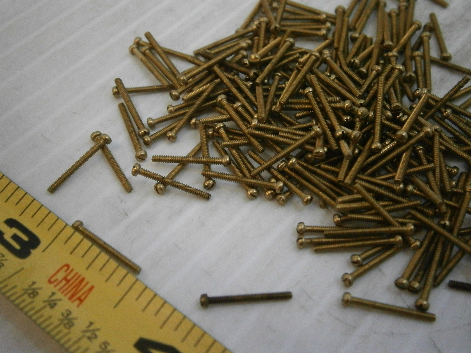 Machine Screws 00-90 x 7/16 Slot Head Fillister Brass Lot of 25 #2133