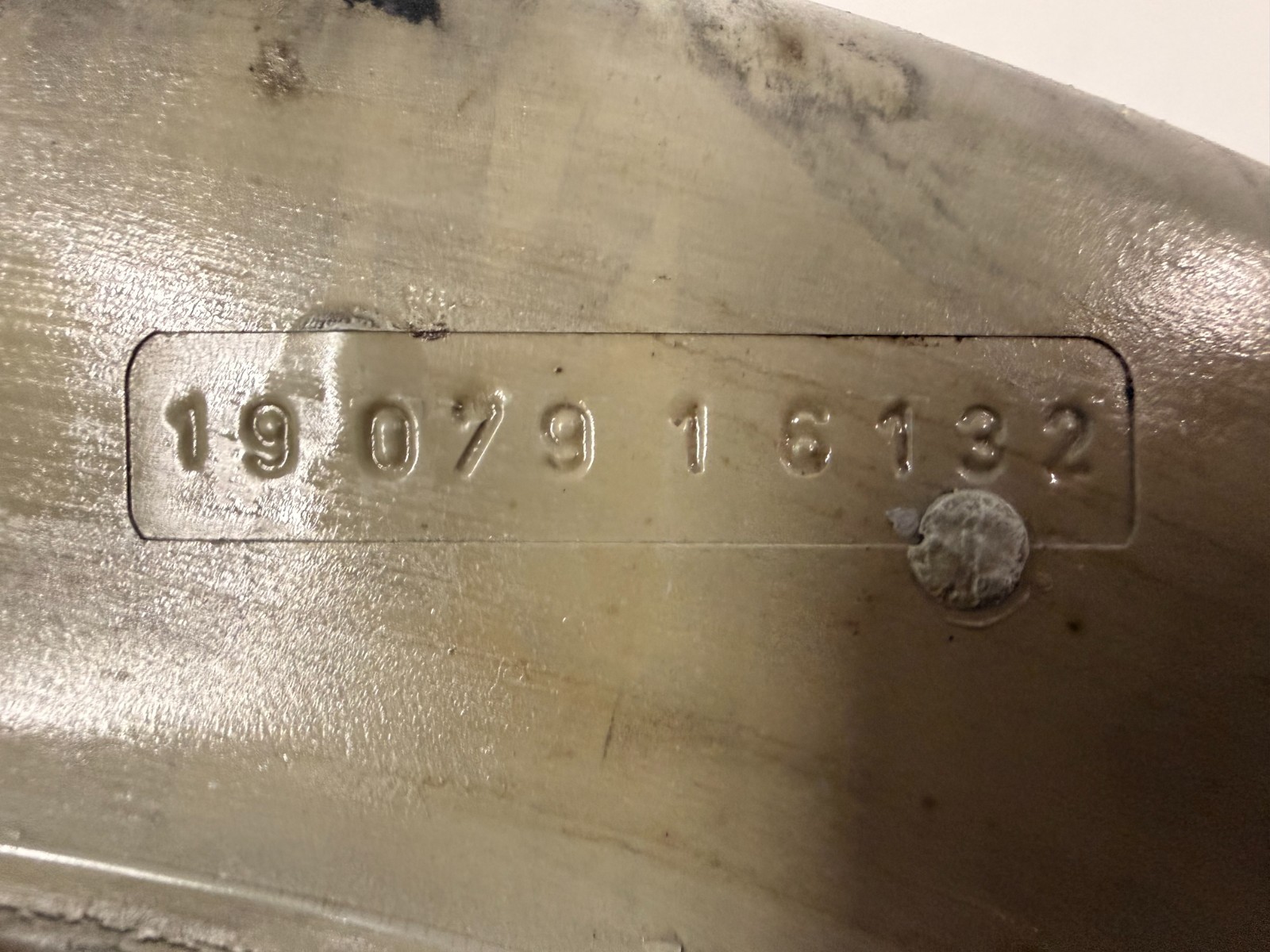 Solideal Smooth Press-On Solid 21 X 8 X 15 (21×8-15) (533/203-381) Forklift Tire