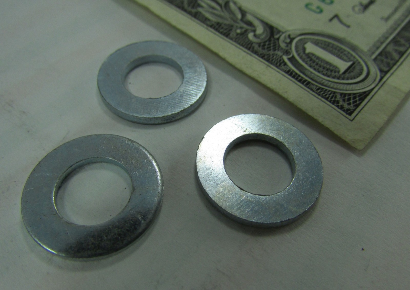 Lot 50 Lindstrom M8 Hardened Steel Flat Washers, Zinc DIN 125A TP200 200 Vickers