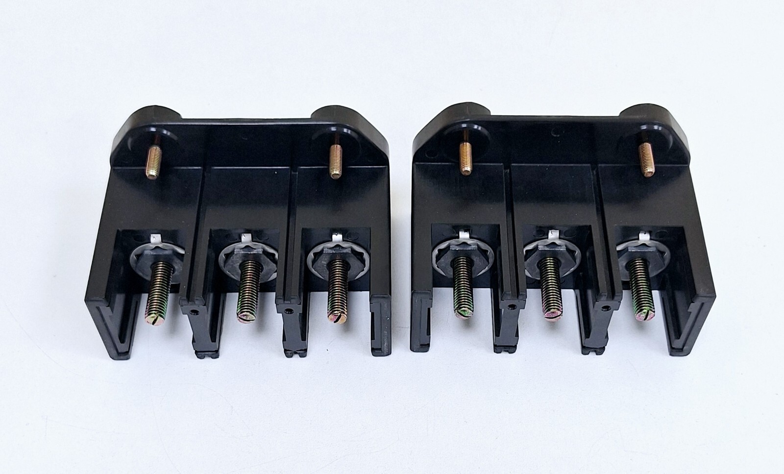Terasaki TDM-3C Plug-in Mounting Block (Box of 2 pc)