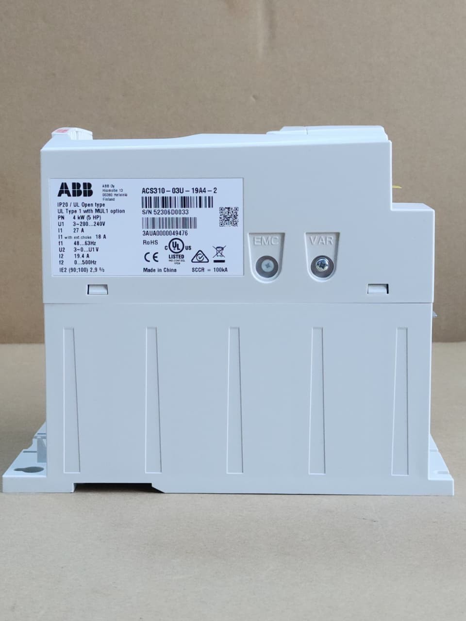 ABB ACS310-03U-19A4-2 Frequency Converter 5 HP 200-240V 3-Phase PID Control