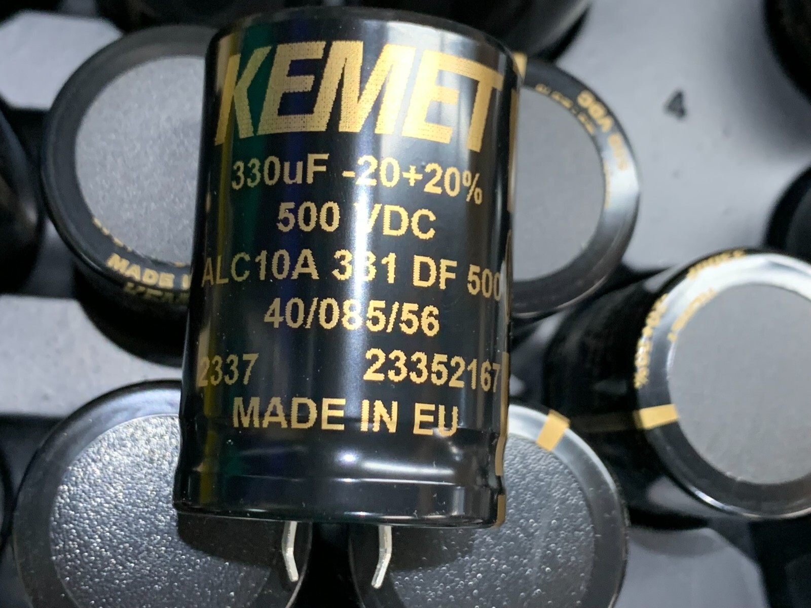 QTY-1 Kemet Aluminum Electrolytic Capacitor Radial Snap In 330uF 500V 20% 85°C