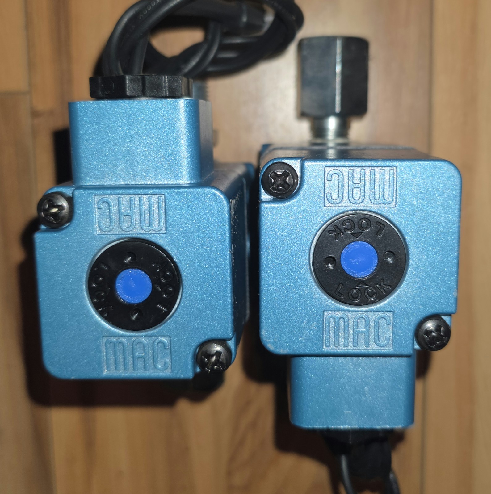MAC 200 Series 225B-111CAAA DC24V Solenoid Operated 3-way Poppet Valve