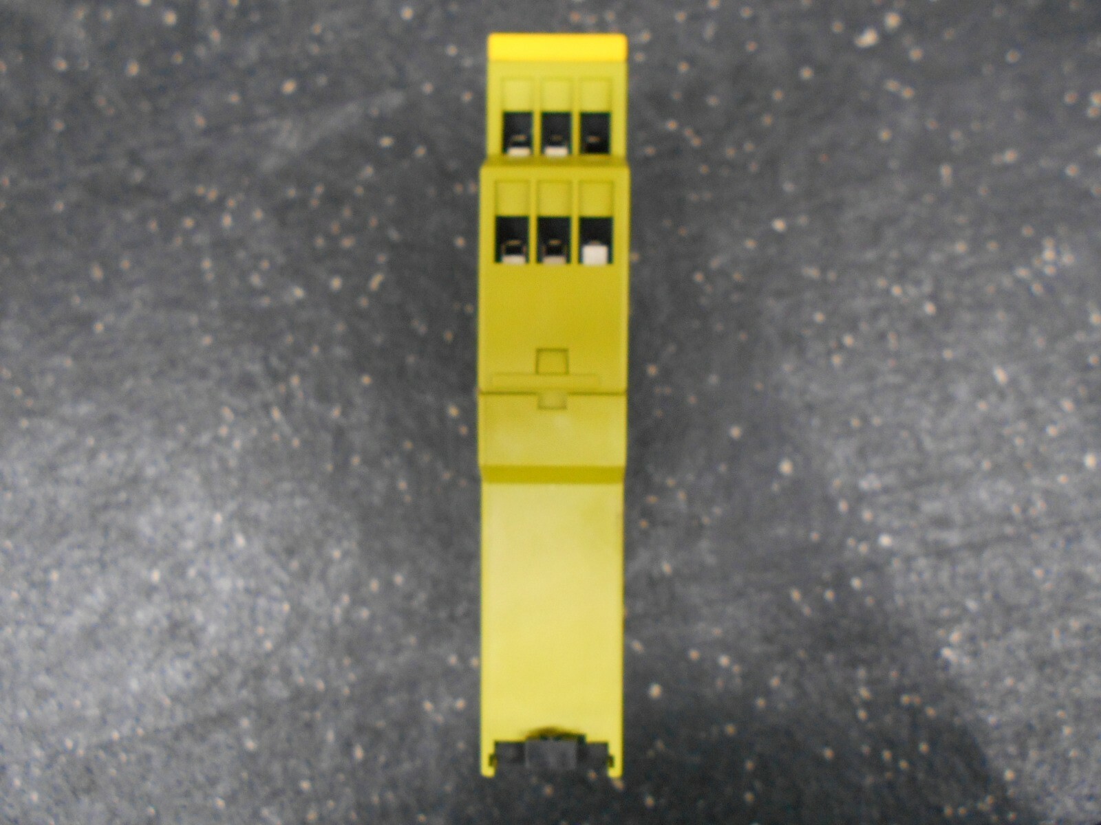 PILZ SAFETY RELAY PNOZ X7 24VACDC 2N/O 774059