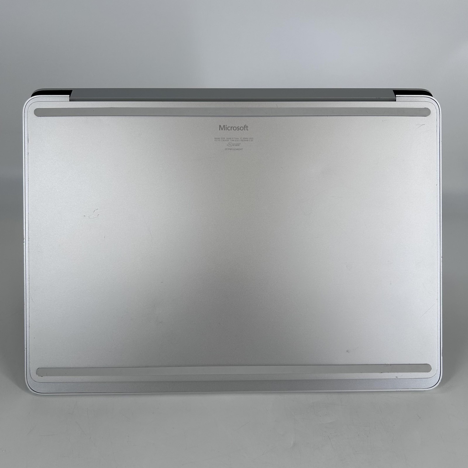 Microsoft Surface Laptop Studio 2 14 2K TOUCH 2.9GHz i7-13700H 32GB 1TB RTX 4050
