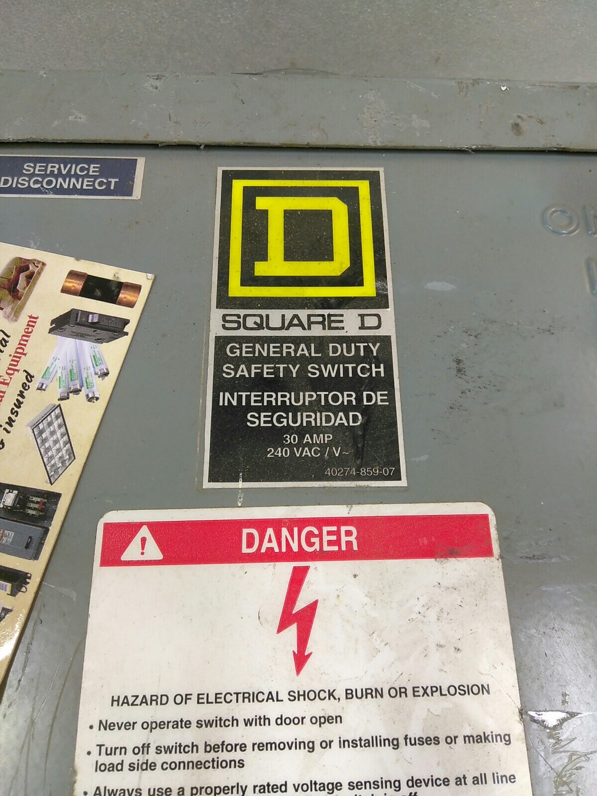 Square D D221NRB SER E3 Disconnect 30A 240VA SAFETY Switch TYPE 3R (BMBS-2B