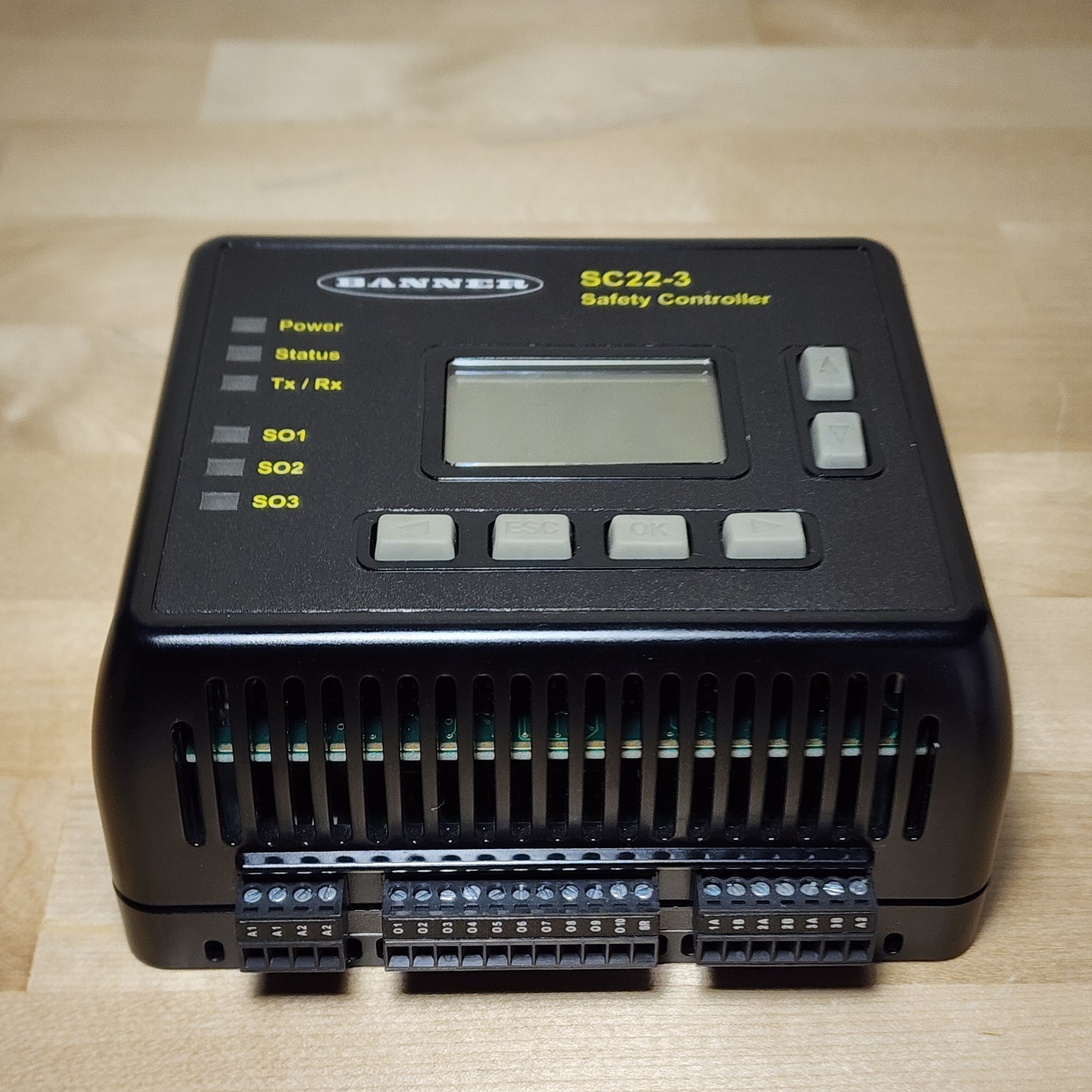 Banner SC22-3 Safety Controller 22 Inputs 3 Safety Outputs 24VDC