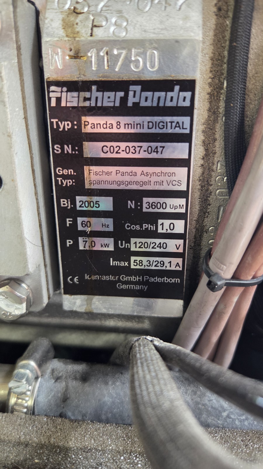 Fischer Panda Panda 8 mini DIGITAL Diesel Generator 7.0kW 120/240V 60Hz