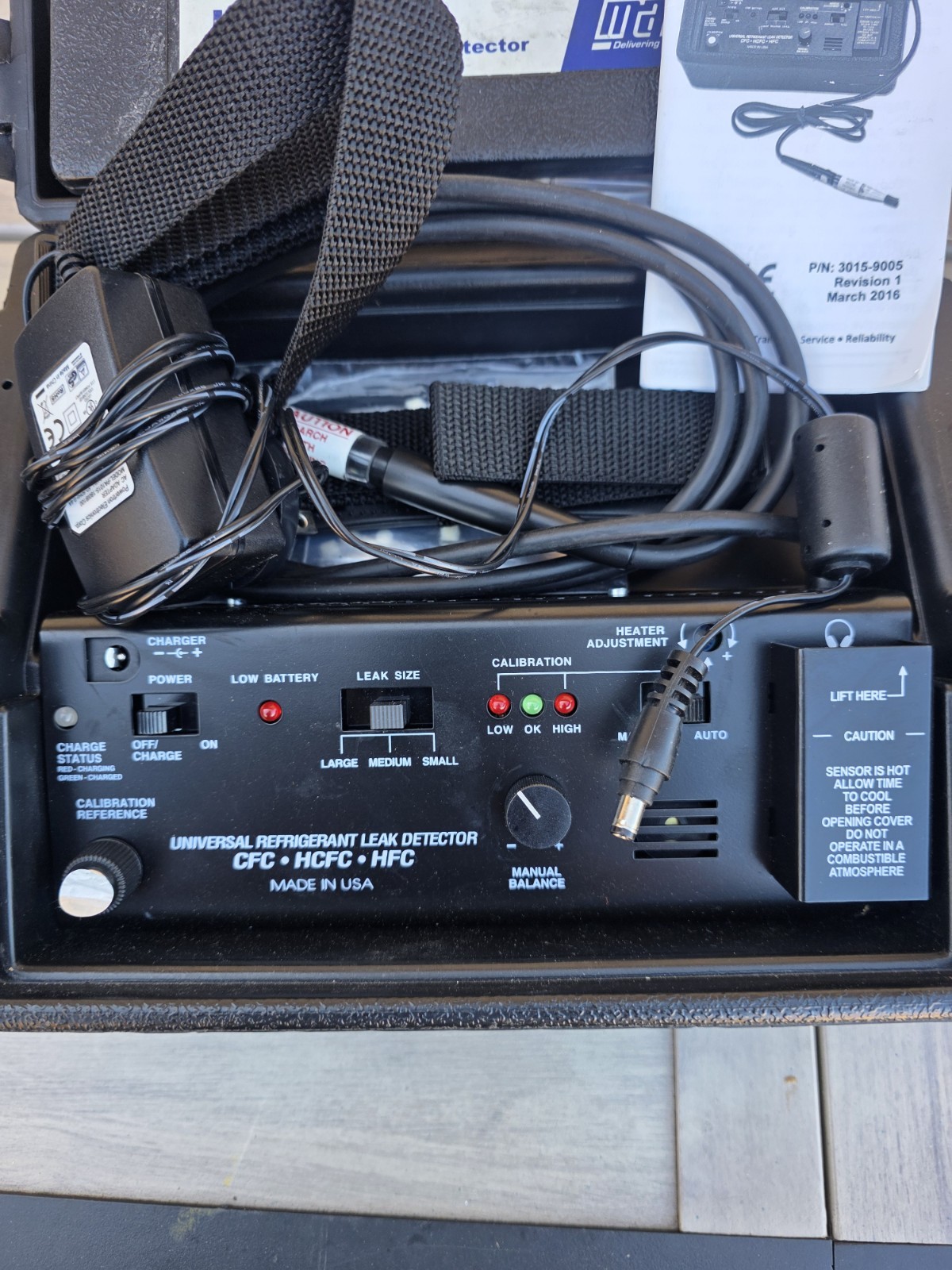 Bacharach H-10 PRO Universal Refrigerant Leak Detector CFC/HCFC/HFC w/ Case