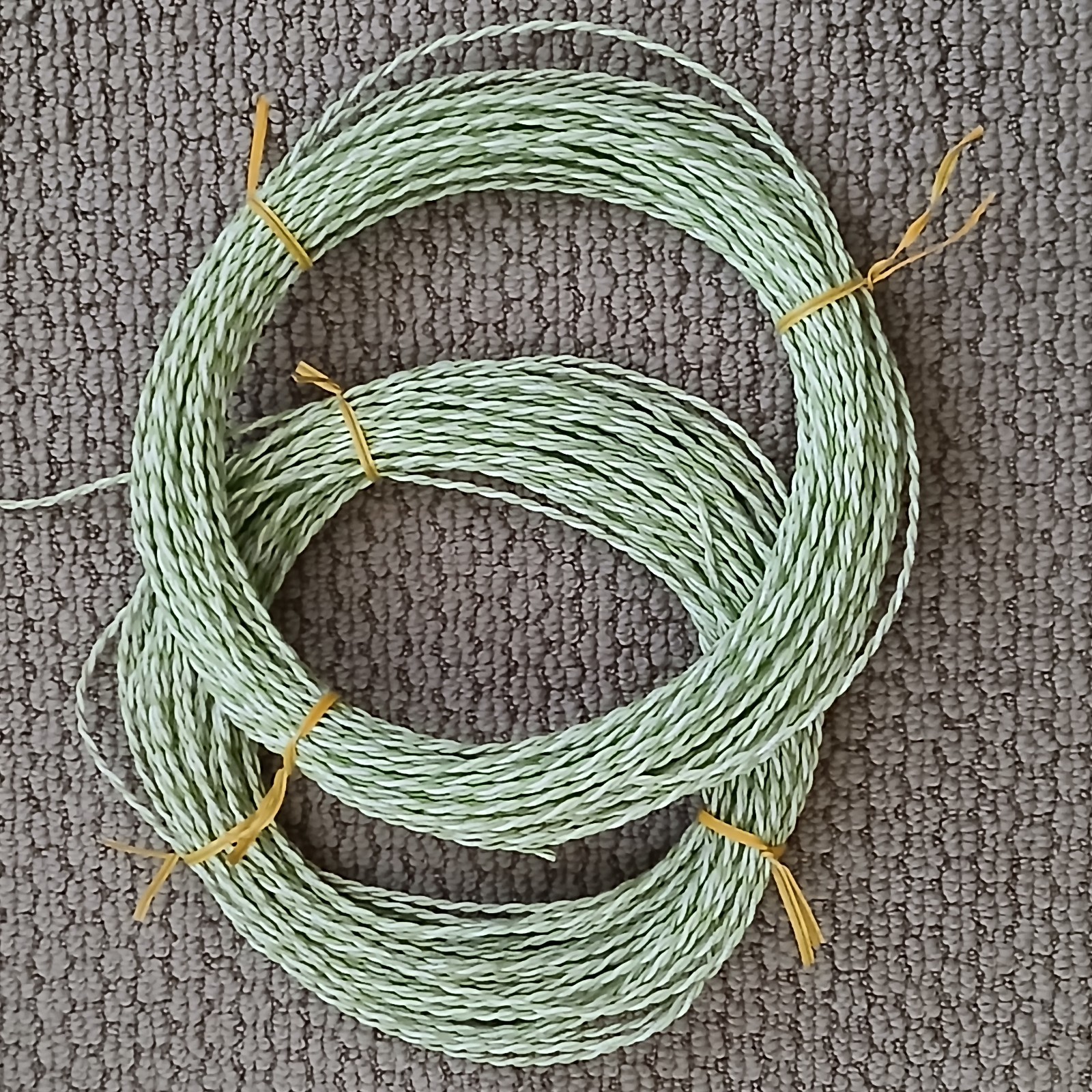 18 AWG UL1061 300V Hook-up Wire Green & White Twisted Pair ~ONE 100 foot hank