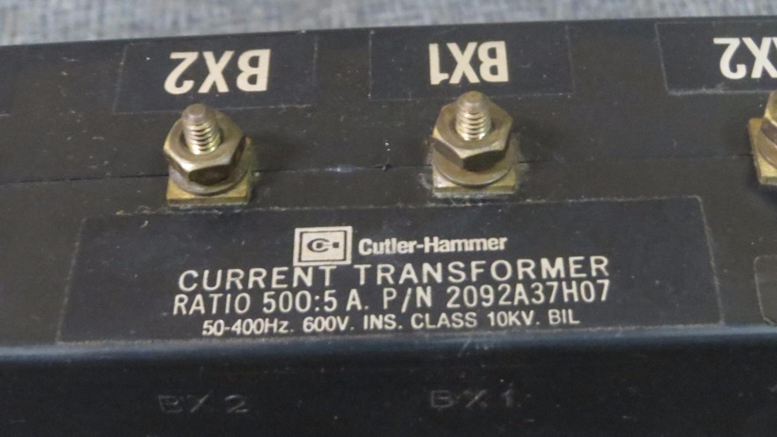 CUTLER HAMMER CURRENT TRANSFORMER 500:5A / 50-400 Hz # 2092A37H07 # 3P85-501
