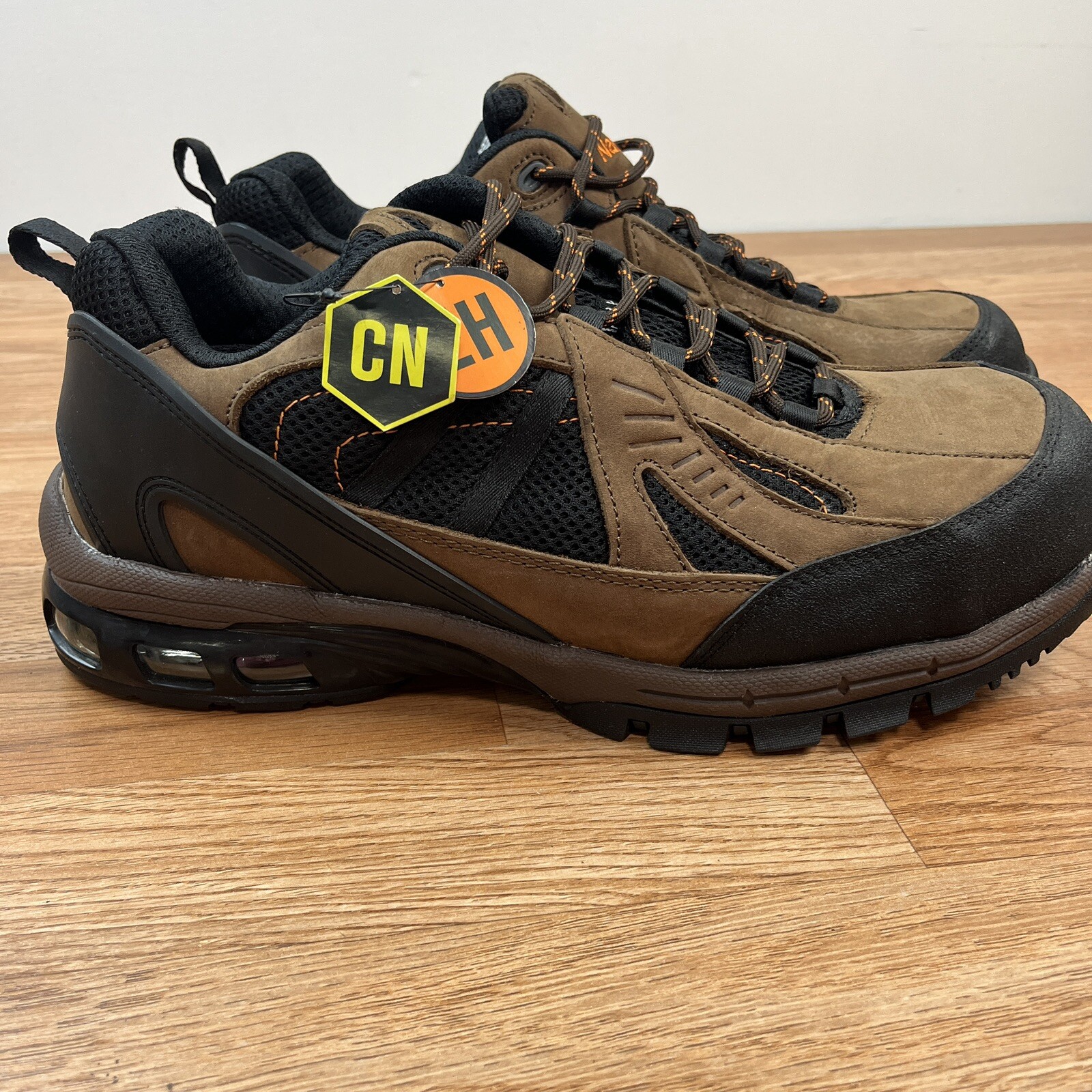 Nautilus Safety Footwear Work Shoes Comp Toe N1700 Men’s Size 13 Leather NEW