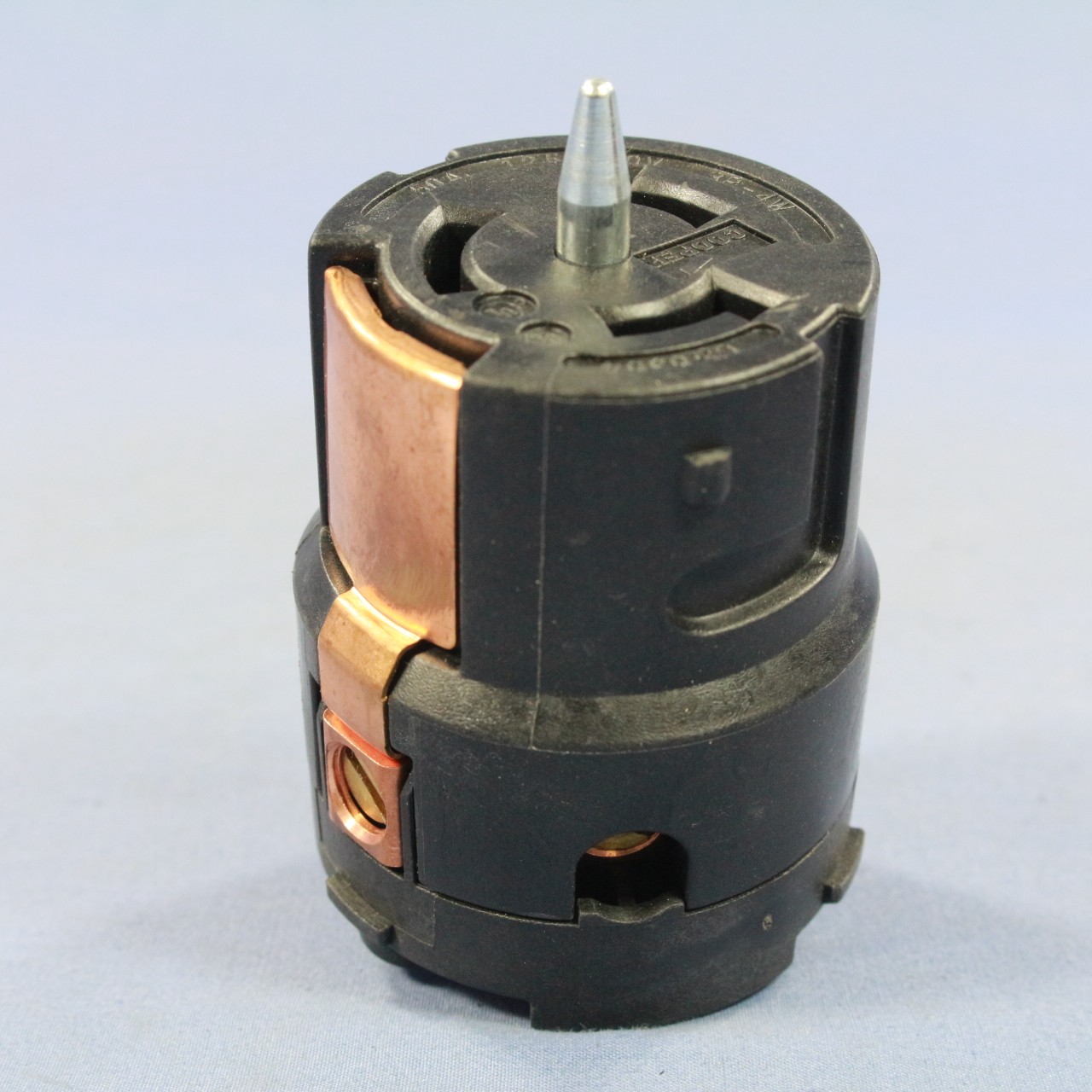 Cooper Pro-Grip California Locking Plug Connector NON-NEMA 50A 125/250V CS6364EX
