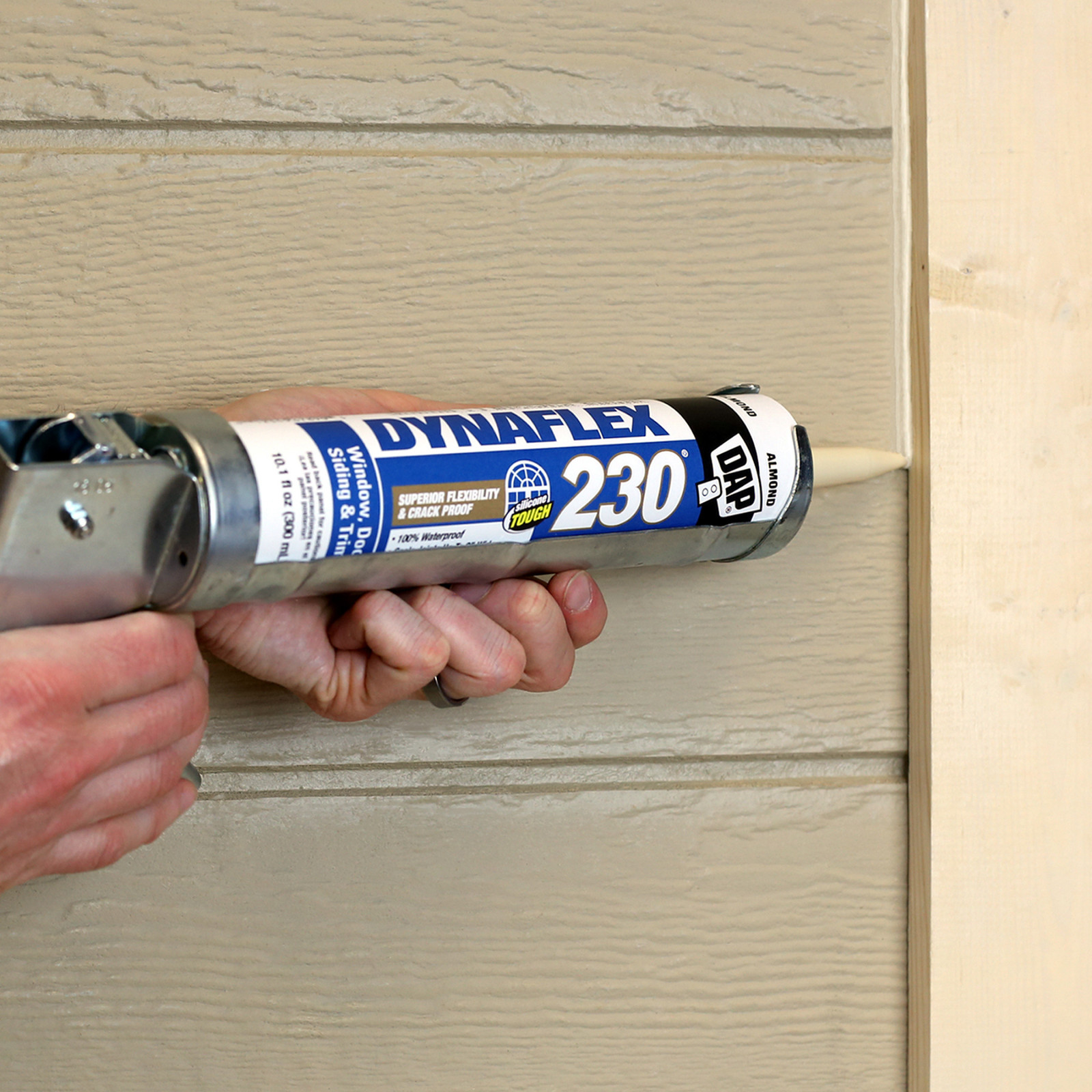 DAP DYNAFLEX 230 Premium Elastomeric Interior/Exterior Sealant: 10.1 fl oz. (Gre