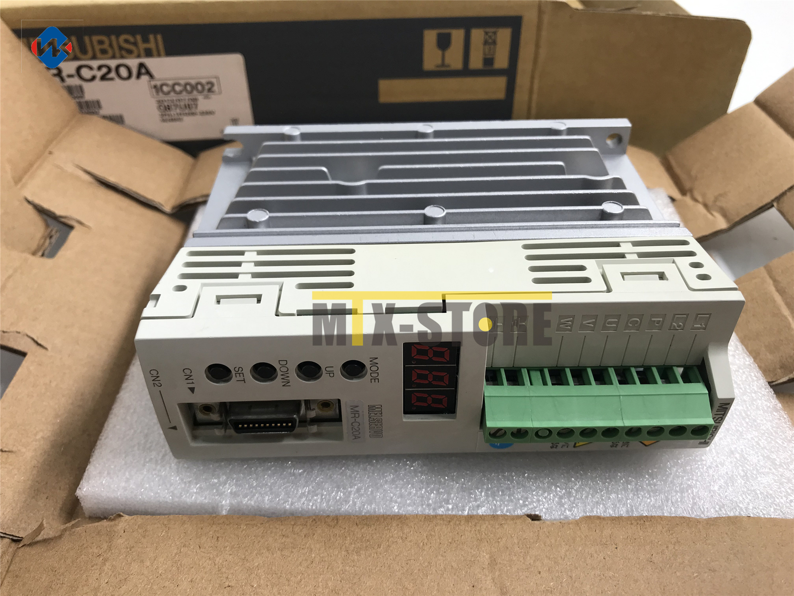 1pcs Brand new Mitsubishi with box MR-C20A MRC20A servo drive