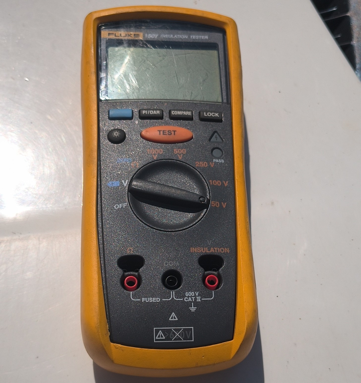 Fluke 1507 Insulation Tester Megohmmeter 50/100/250/500/1000V 1MΩ-2GΩ
