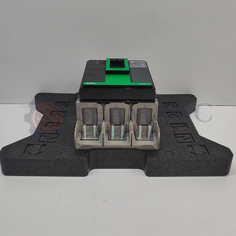 Schneider C080N320FM / 33466 Circuit breaker, NS800N, 3P, 50KA, 800A, FK#92