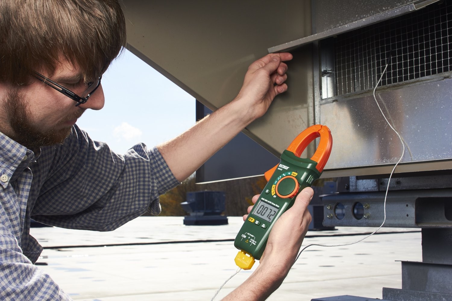 Extech MA445 400A True RMS AC/DC Clamp Meter with NCV Detector, 1.2″ Jaw
