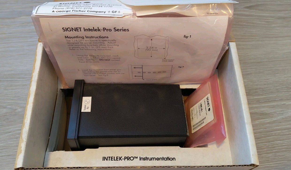 +GF+ SIGNET, CONDUCTIVITY/RESISTIVITY CONTROLLER MODLE# 3-9050CR-1