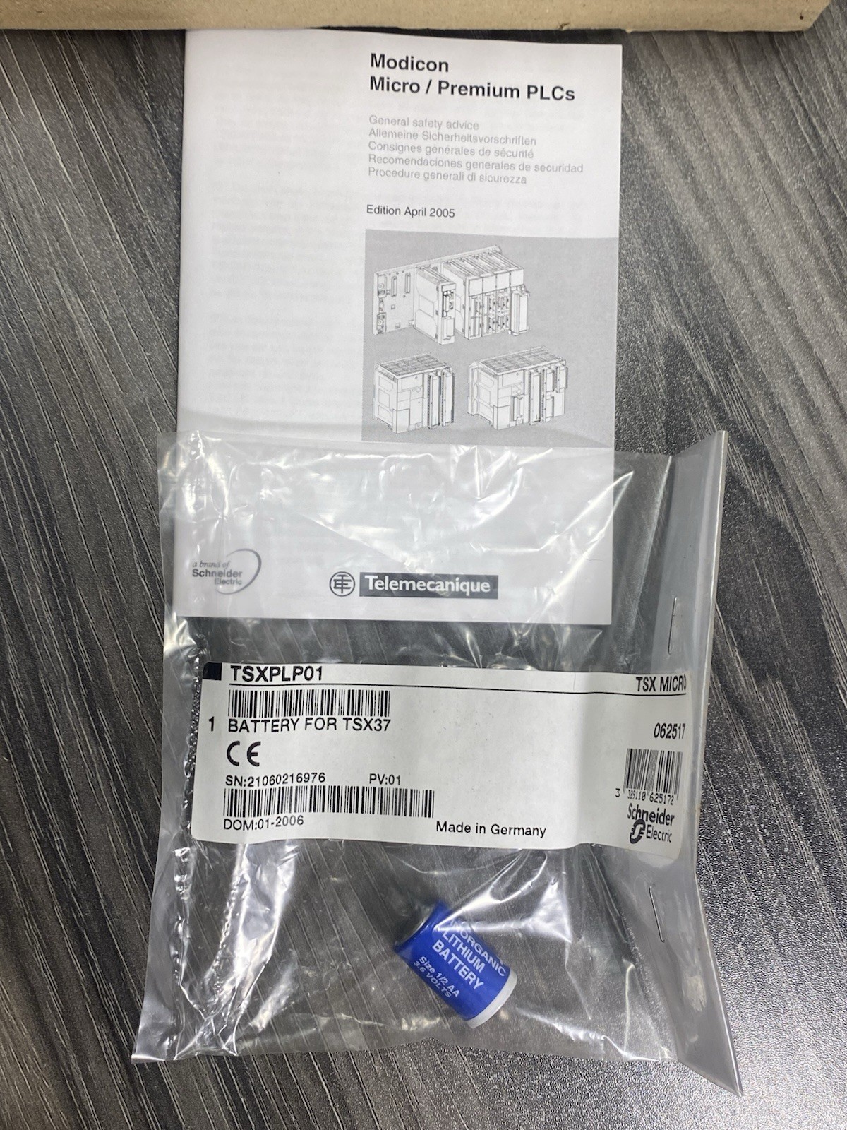 Schneider Electric Modicon Premium TSXPSY3610M 24VDC 36W Power Supply 072561 USA