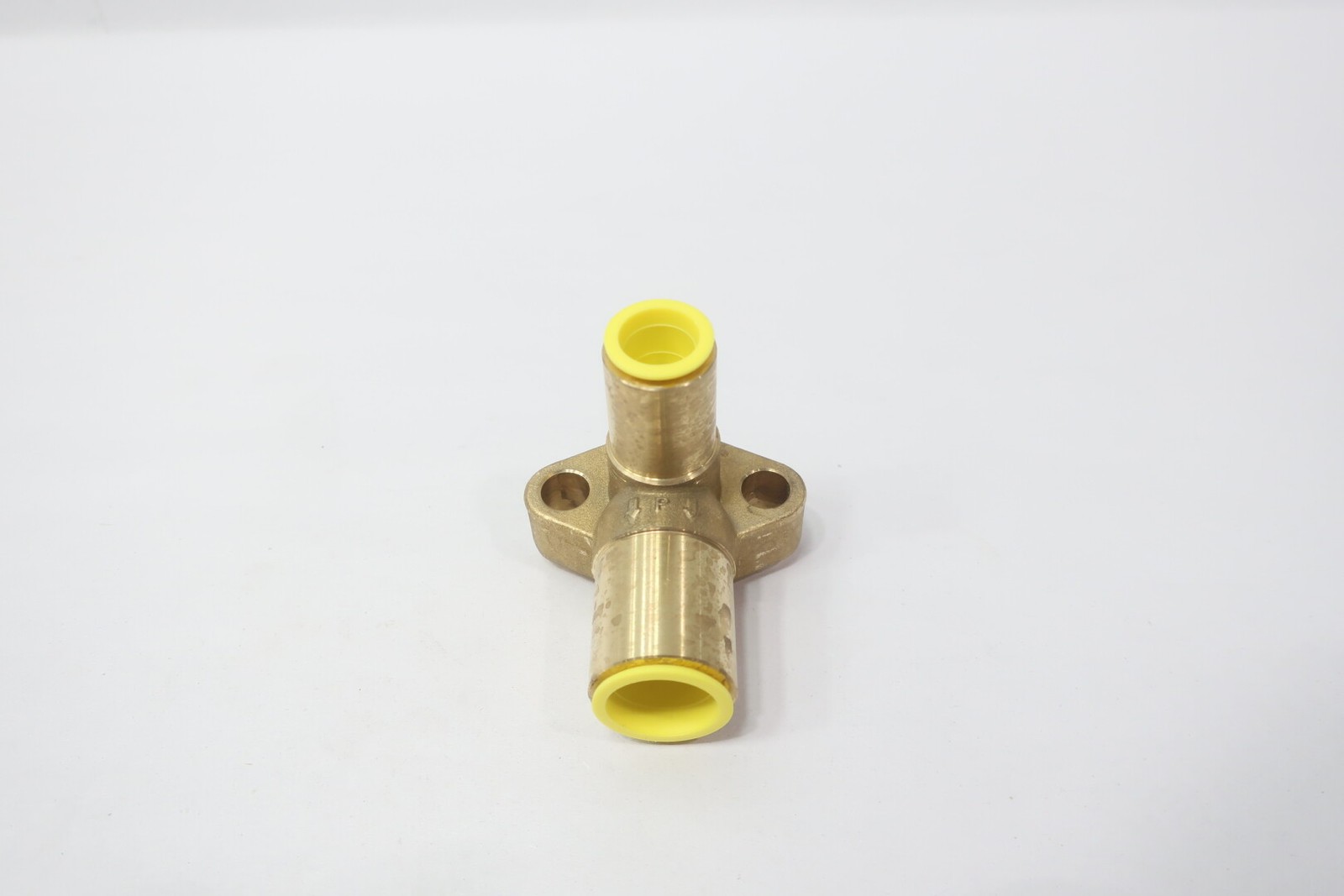 Alco A576 803238 Angle Flange 5/8in Odf 7/8in Odf