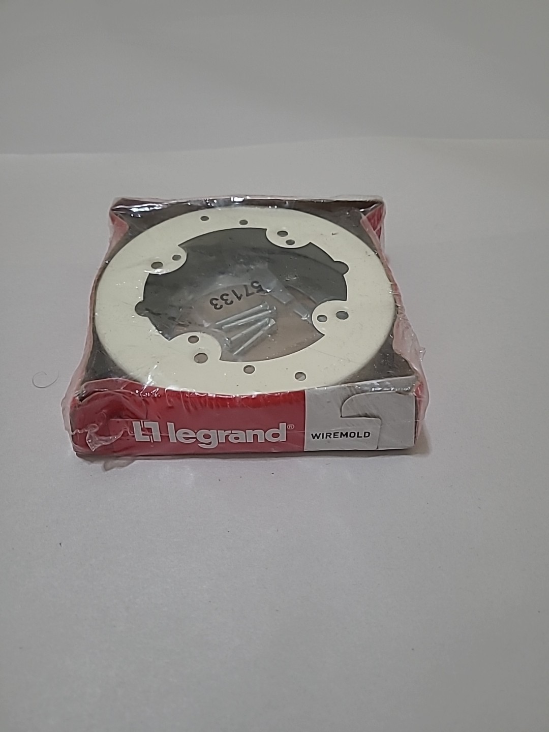 1× Wiremold V5737 Open Base Extensn Box Fitting, Ivry, Steel . Free Shipping .