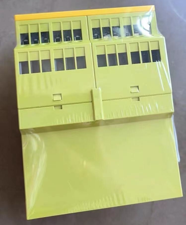 1PC PILZ PNOZ V 30s 24VDC 3n/o 1n/c 1n/o t safety relay 774790