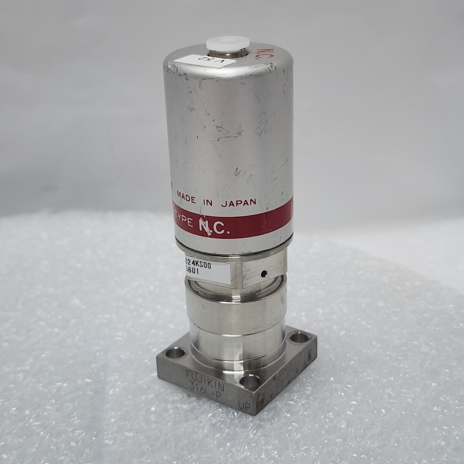 Fujikin 0.P. 0.5-0.6 MPa, Lam 766-197842-003 Rev B Type N.C. Valve, Jp,_96969