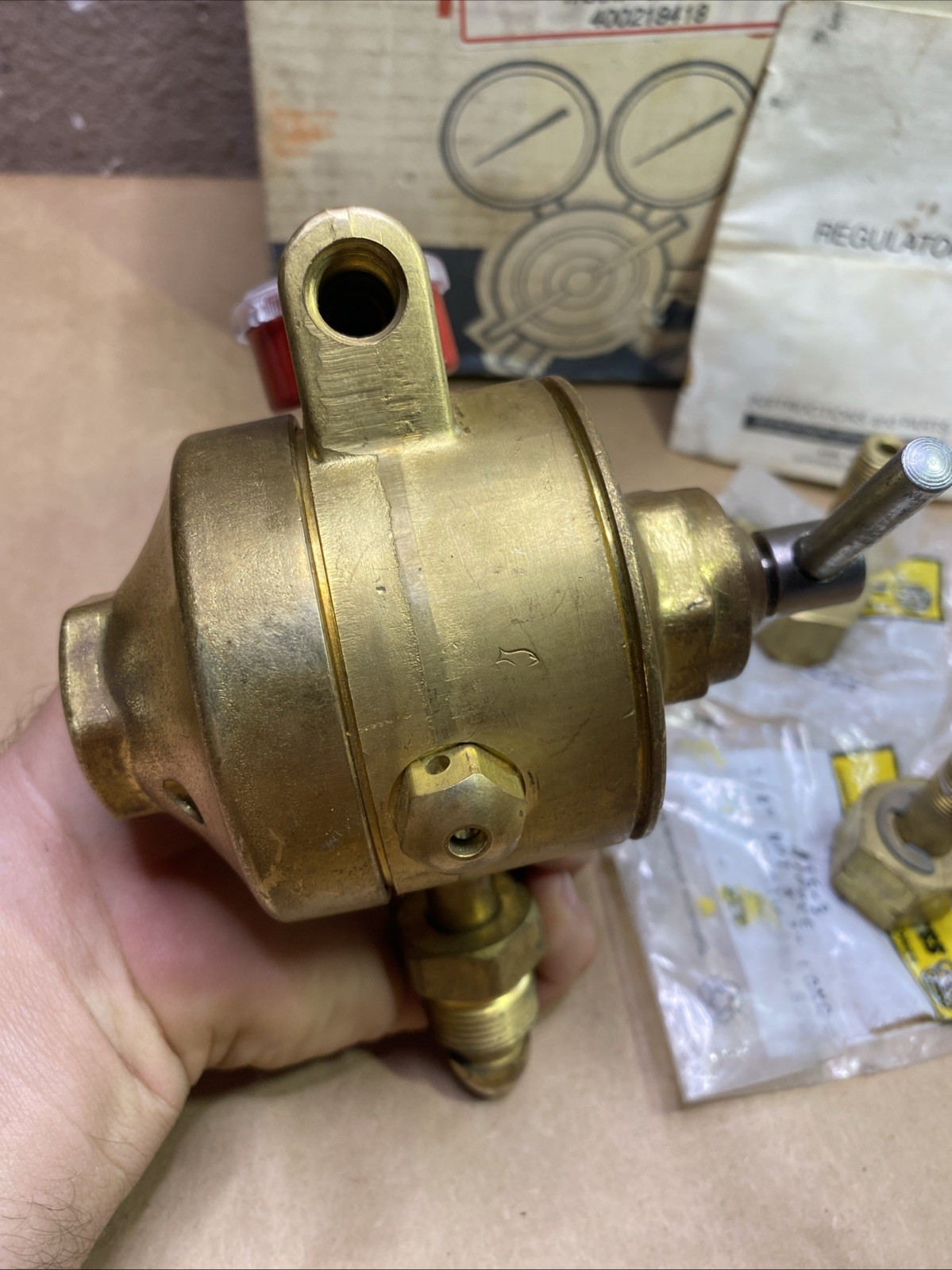 concoa airco cga 555 Two Stage Nitrogen Gauge Regulator (I Think It’s New)