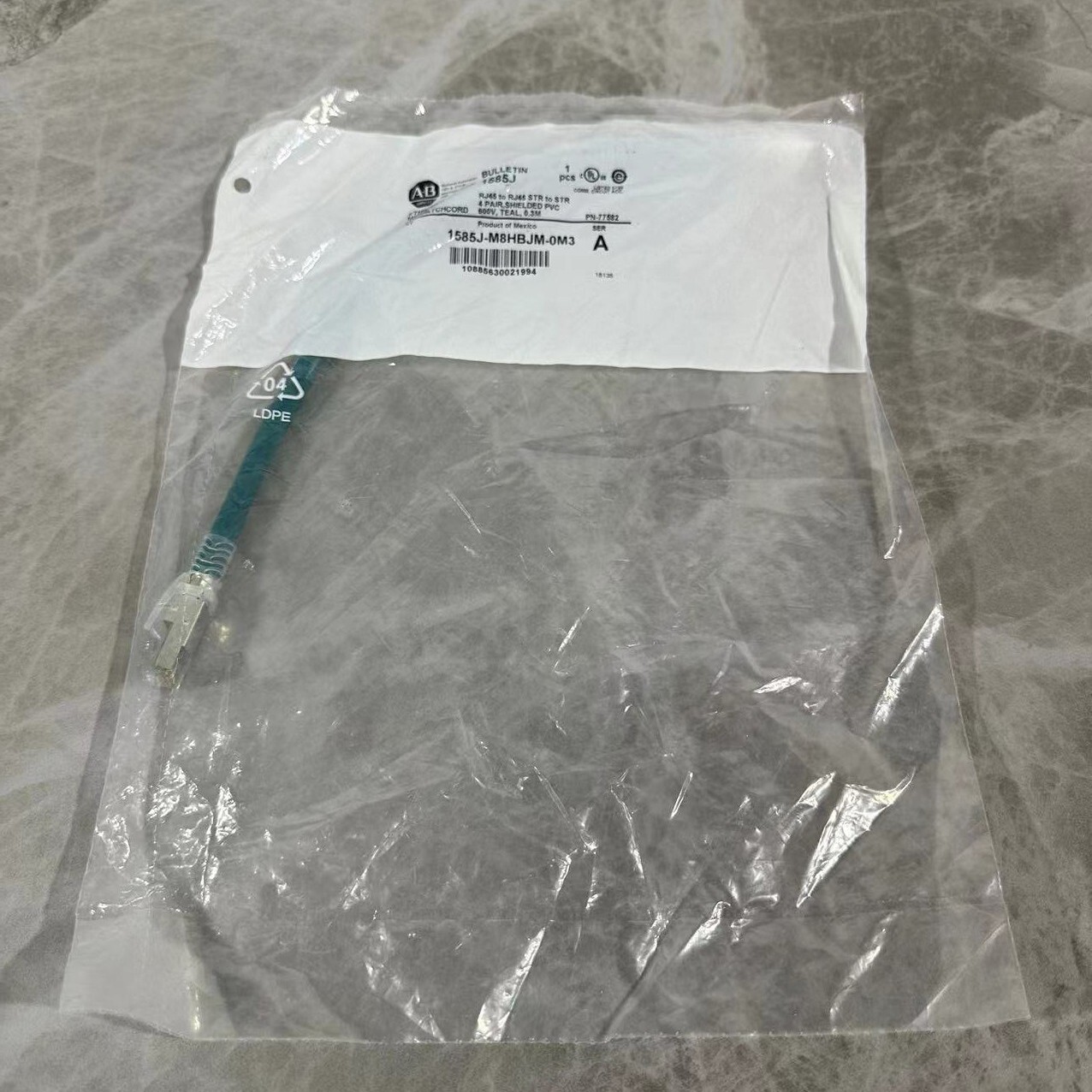 Allen Bradley 1585J-M8HBJM-0M3 ethernet media new