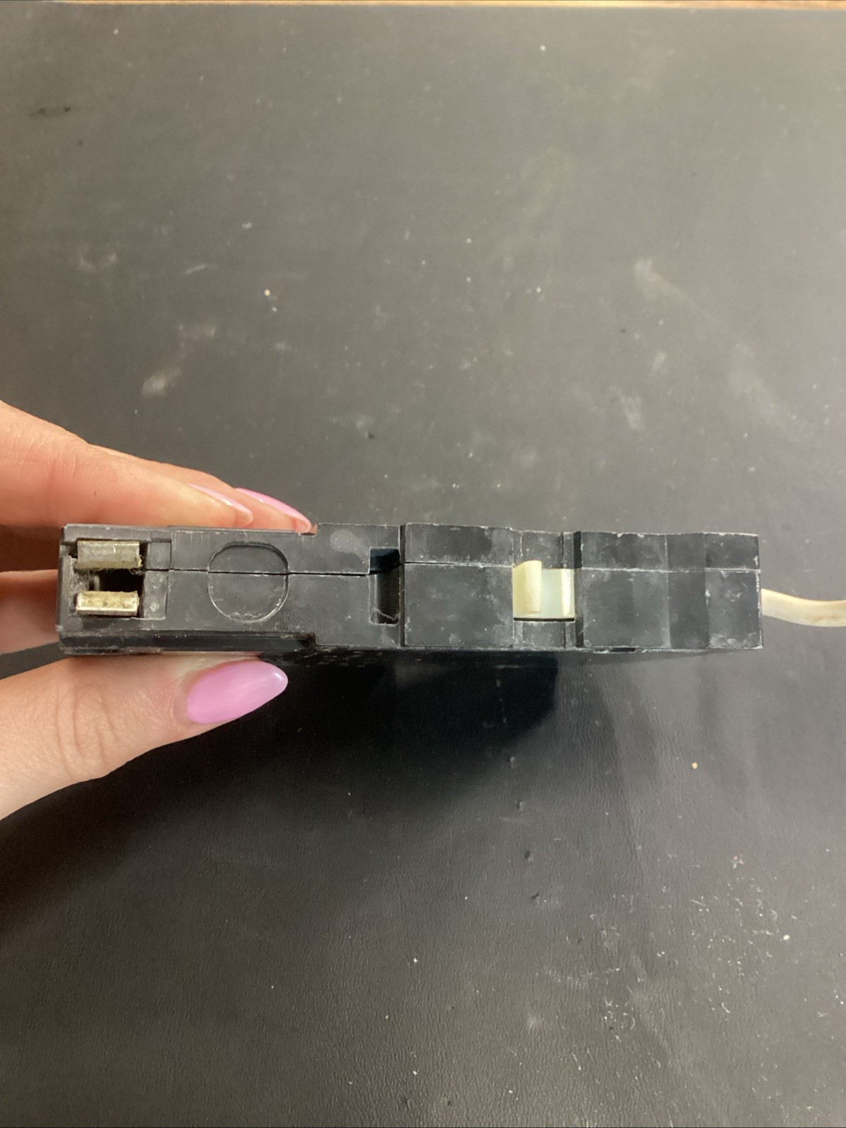 Square D QO120GFI 20A 1-Pole GFCI Circuit Breaker 120V USED (Broken Clip)