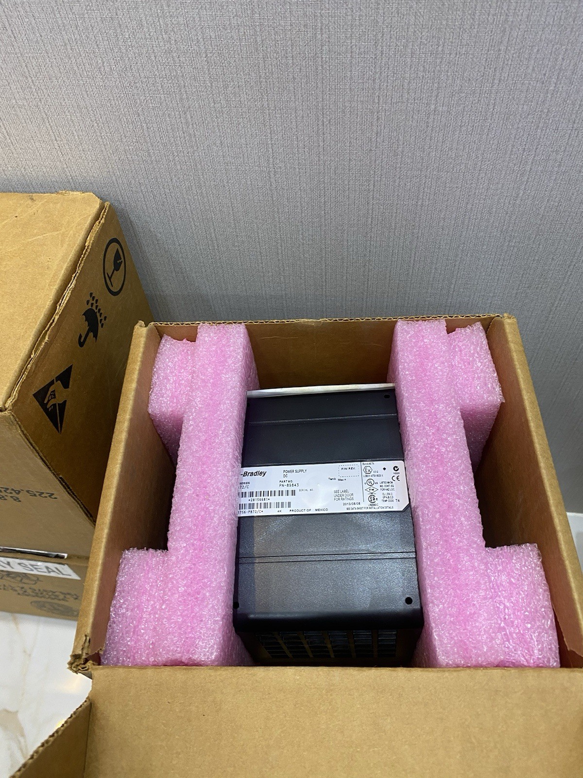 Allen Bradley 1756-PB72 Ser.C Controllogix Power Supply