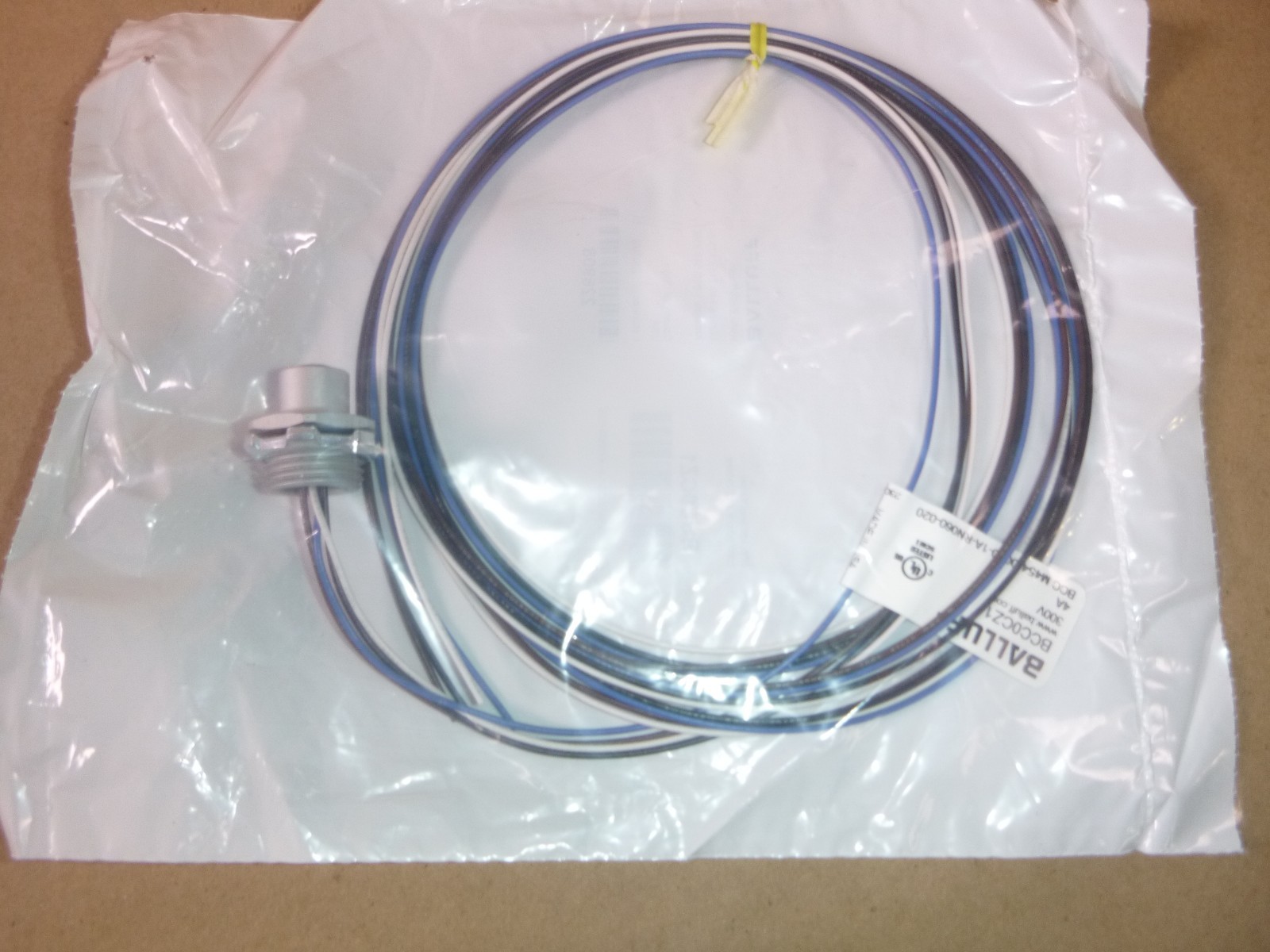 BCC0CZ1 Balluff Single Ended Cordset, 12M Female to Pigtail, 2 Meter 4 Pin