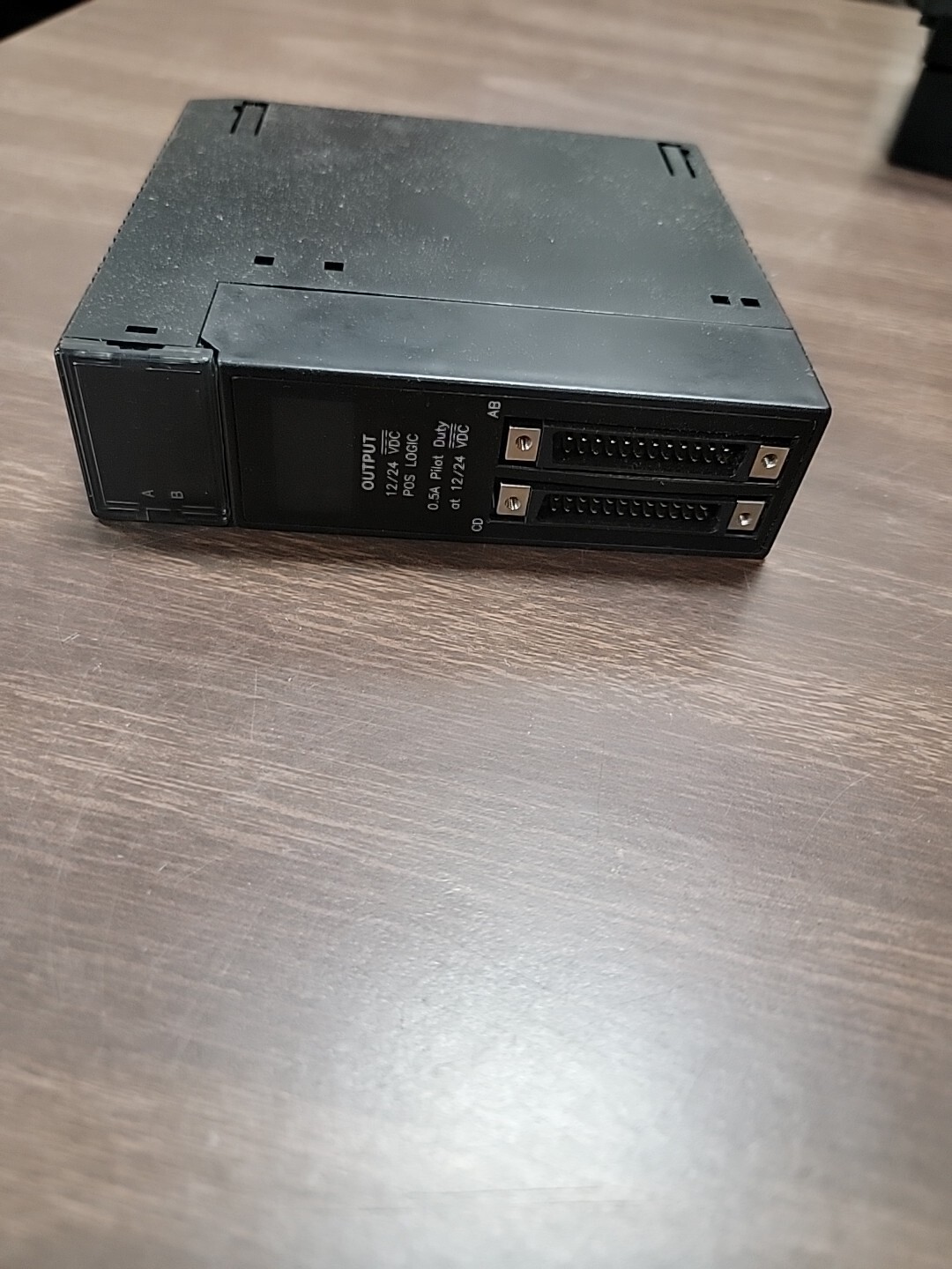 GE FANUC IC693MDL753F OUTPUT 12/24VDC 0.5A 32PT POS