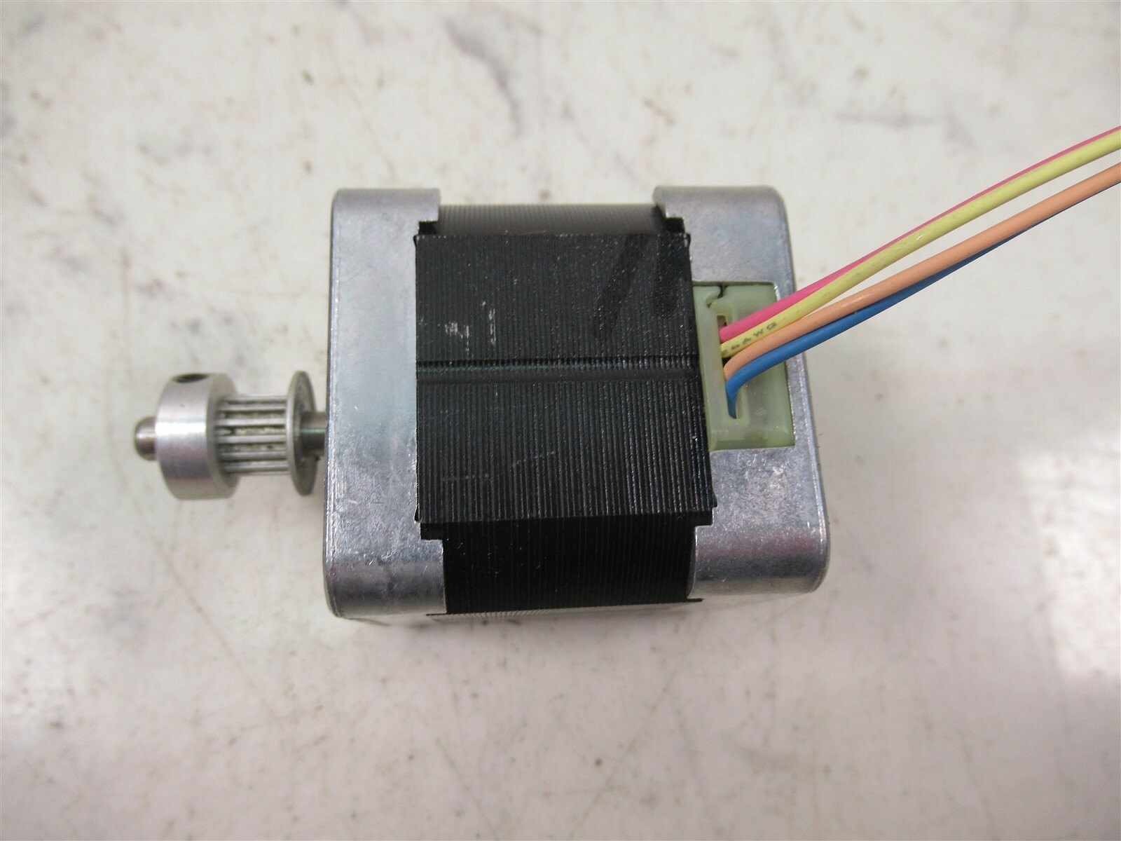 Minebea Matsushita Motor 17PM-K406-13W Stepper Motor T6Z12-01 W/ Gear Shaft