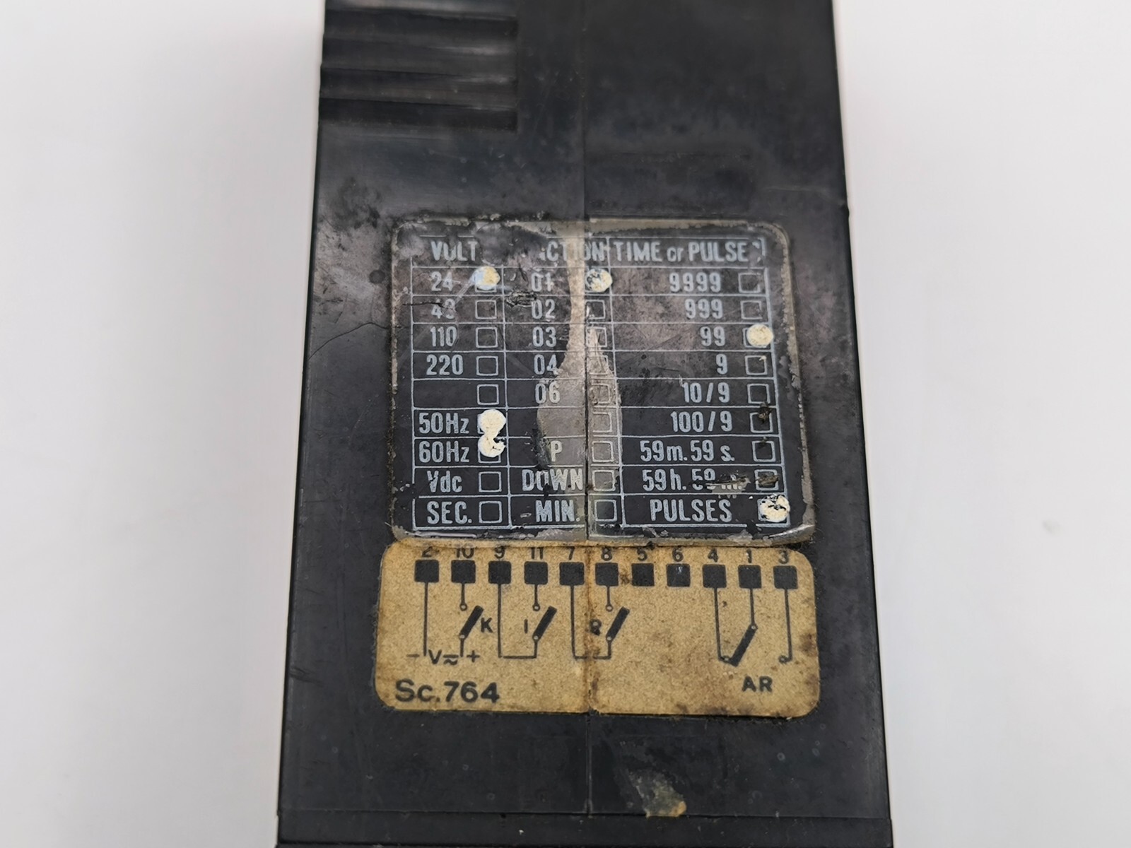 Treviglio TP704 2-Digit Display Electronic Counter Black Plug-in Mount 11-Pin